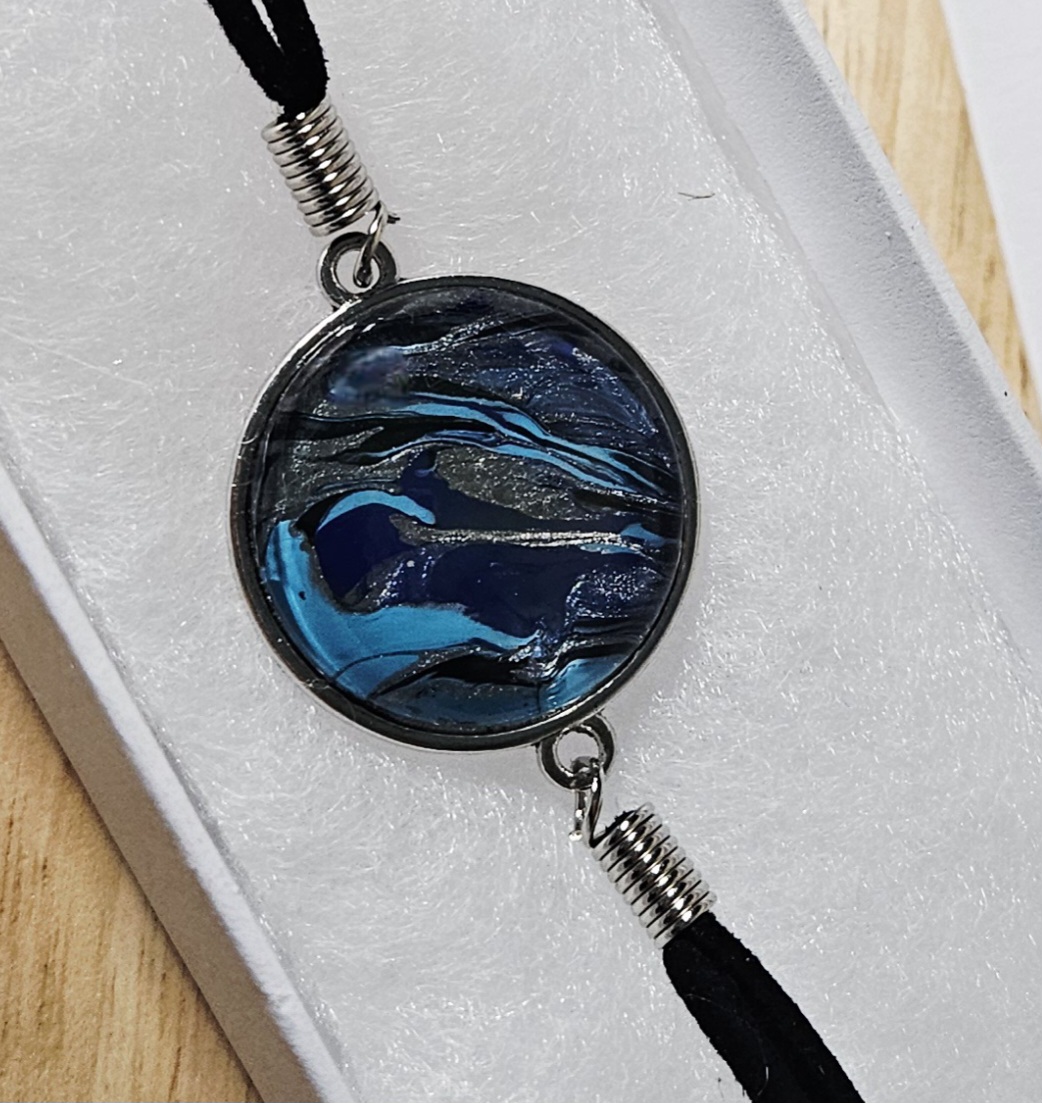 Handcrafted Pendant Bracelet