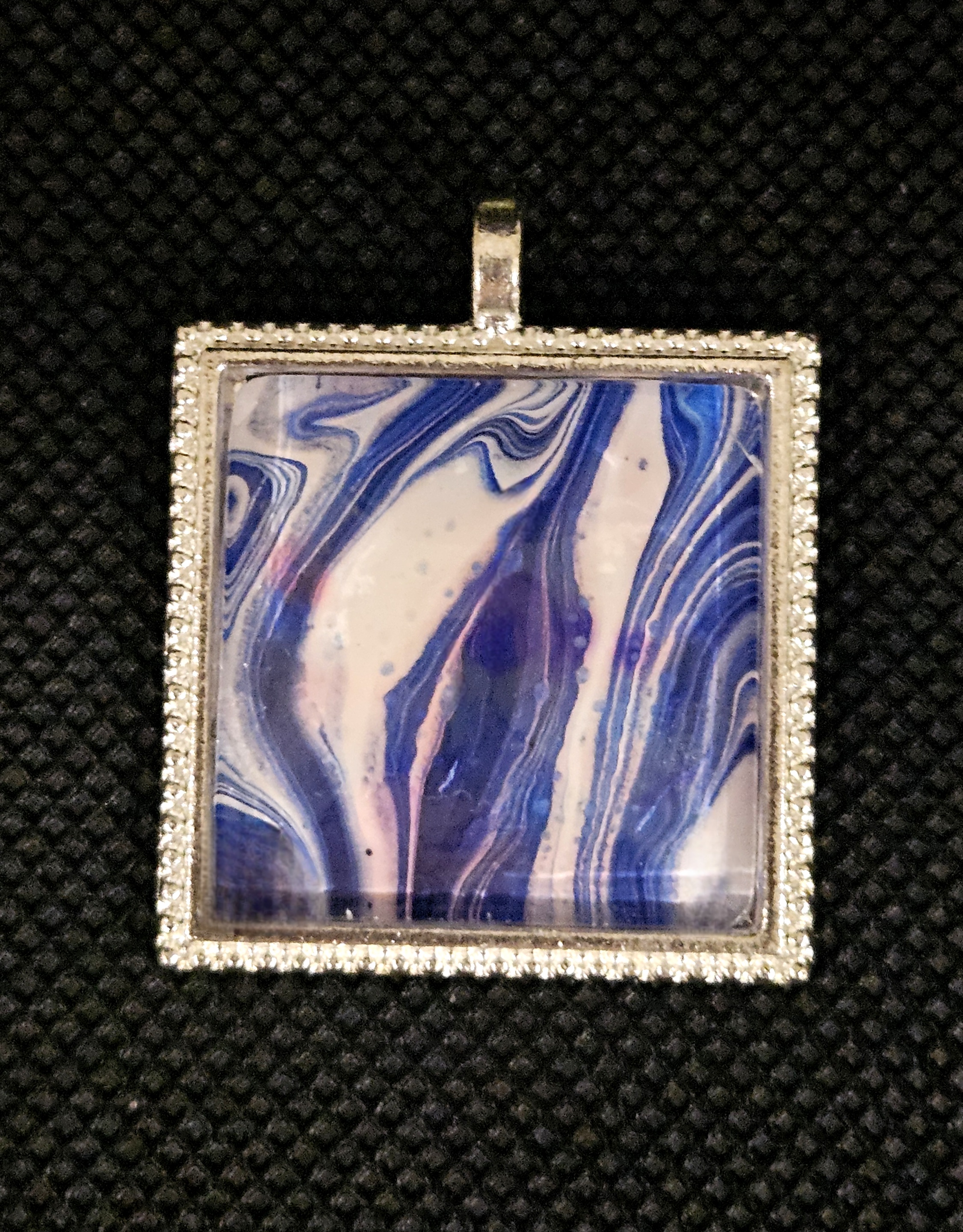 Elegant Pendant