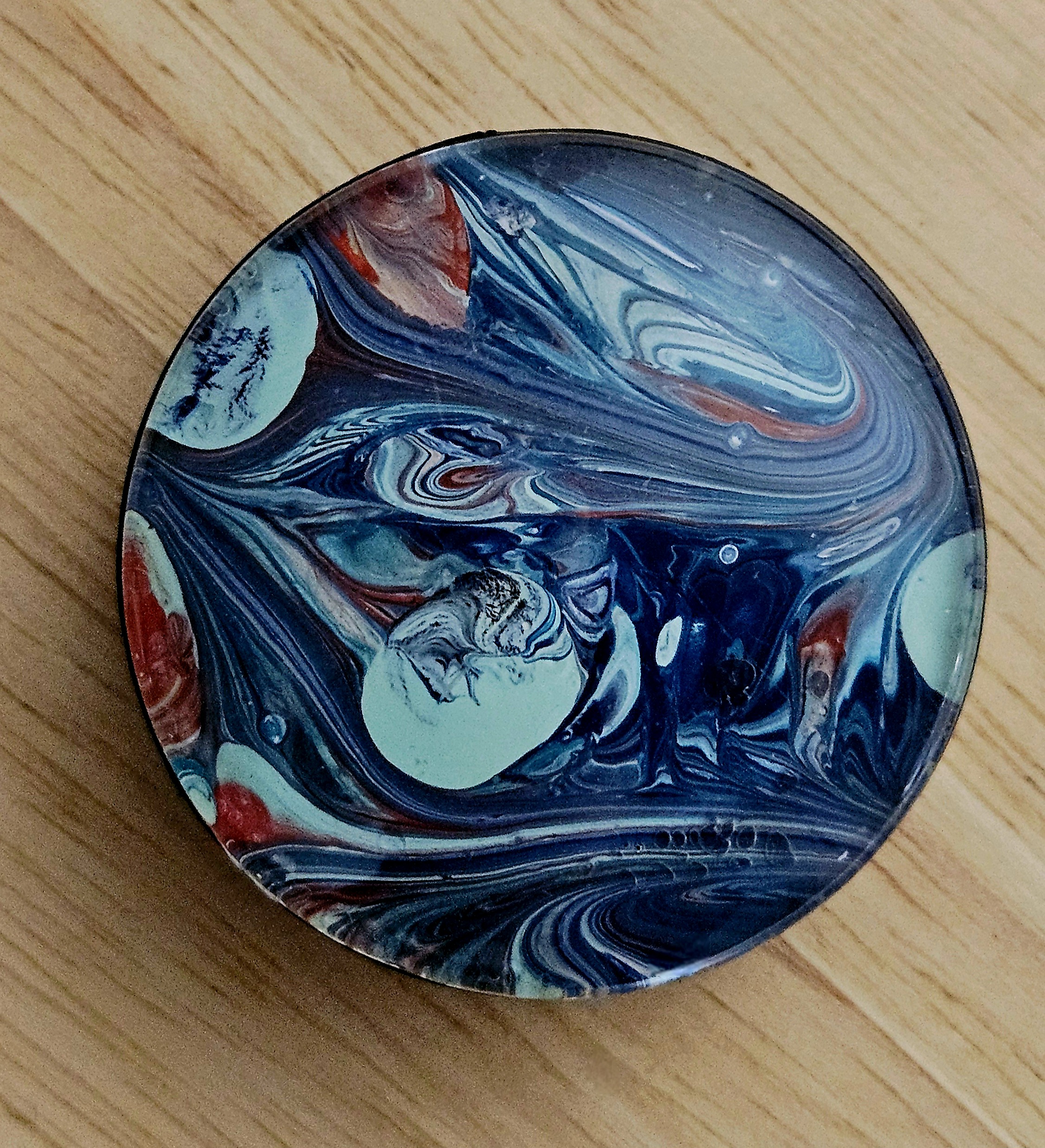 Handcrafted Swirl Pattern Pop Socket