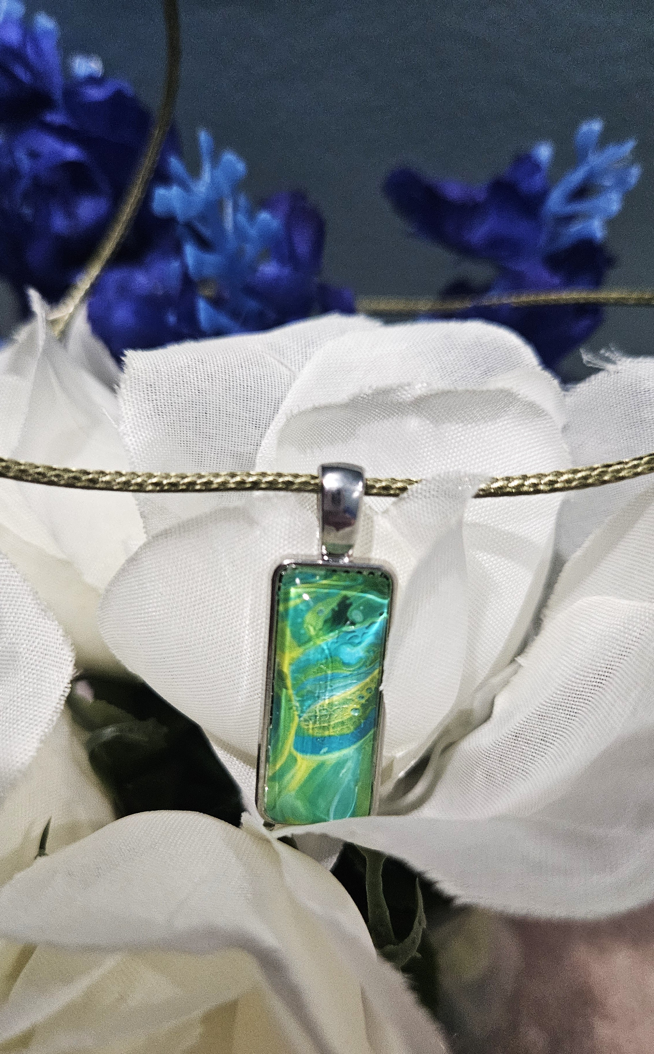 Elegant Pendant Necklace