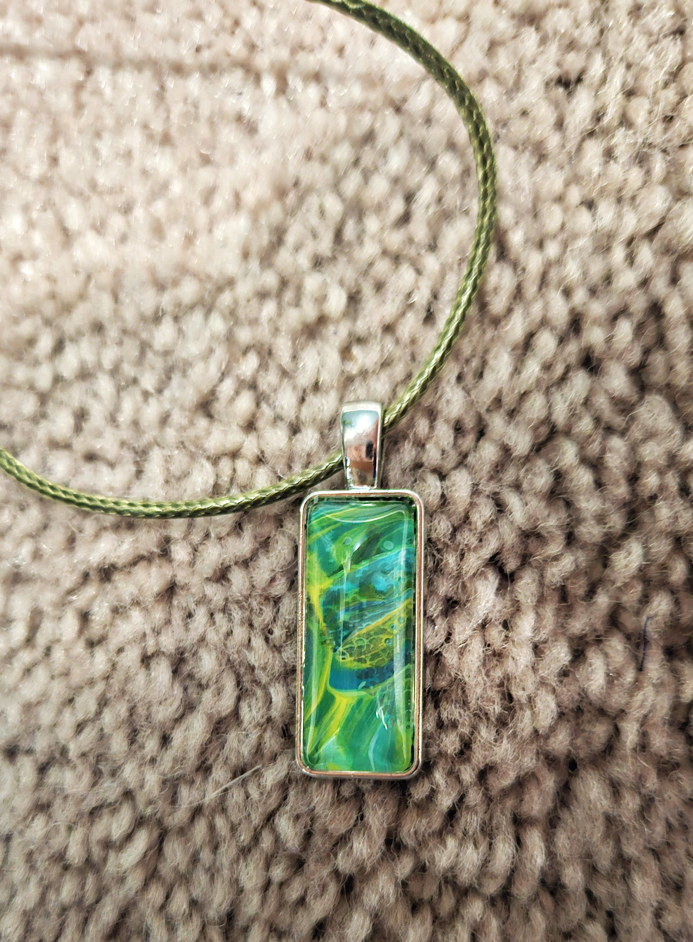 Elegant Pendant Necklace