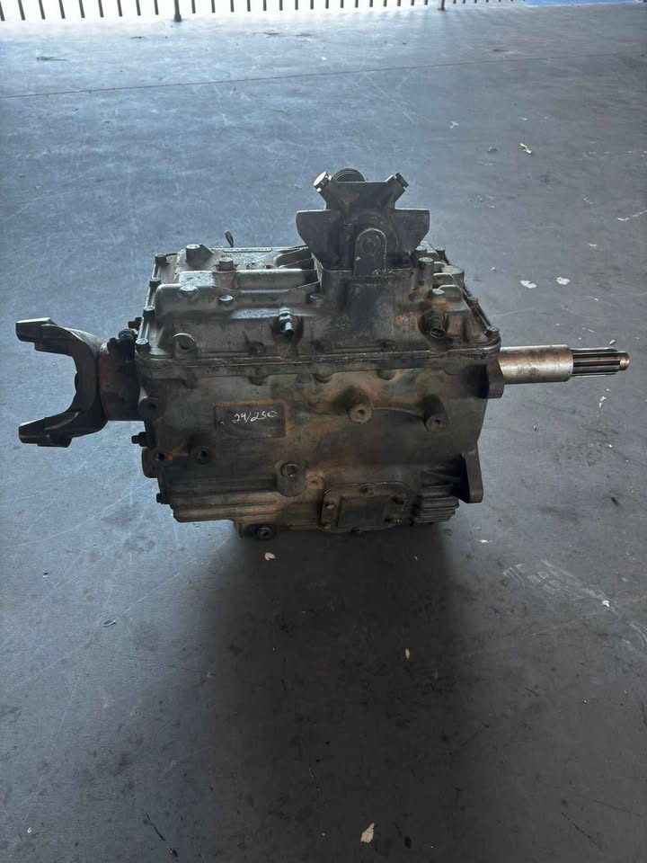 CAIXA DE CÂMBIO ZF 6 MARCHAS