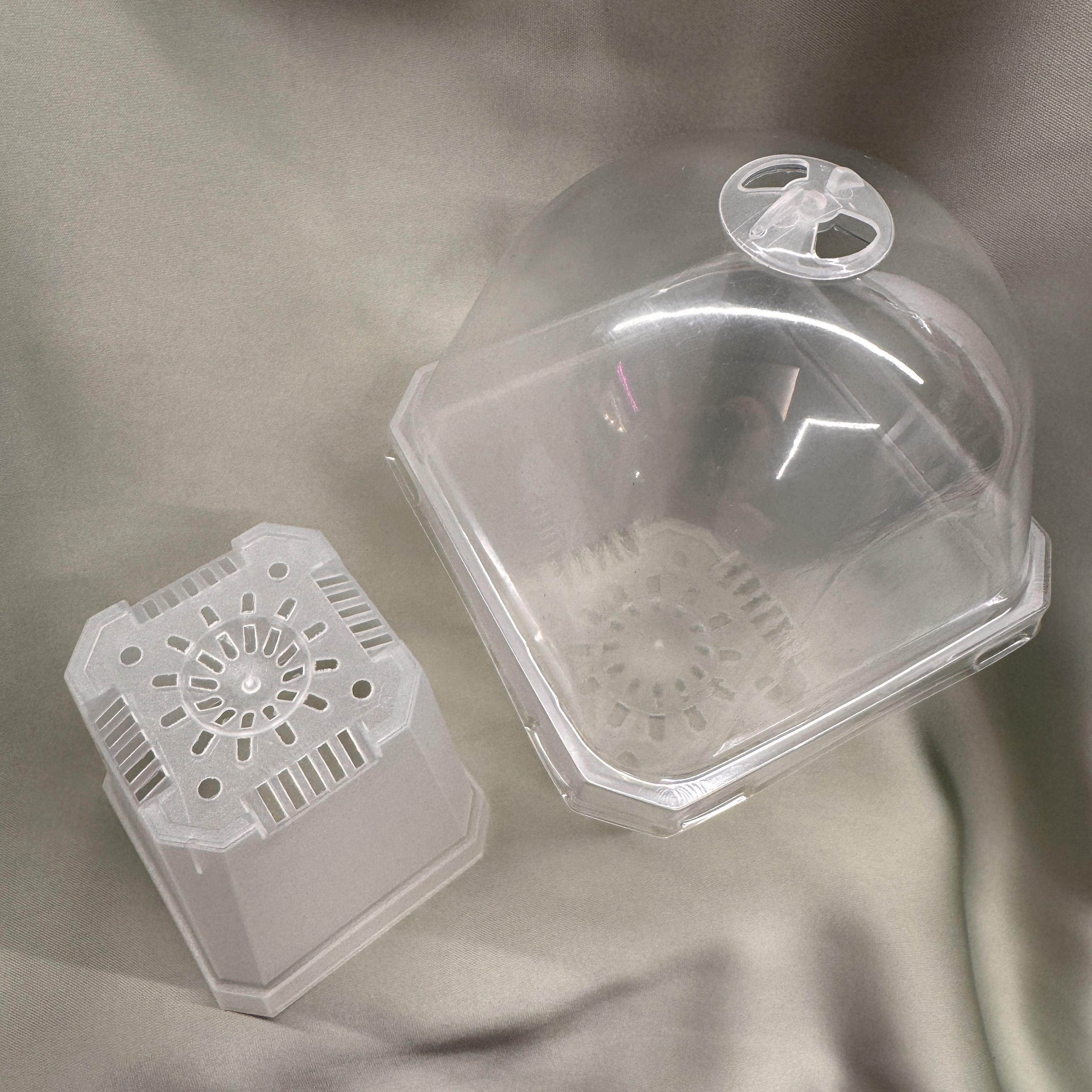 Vazonėlis su dangteliu