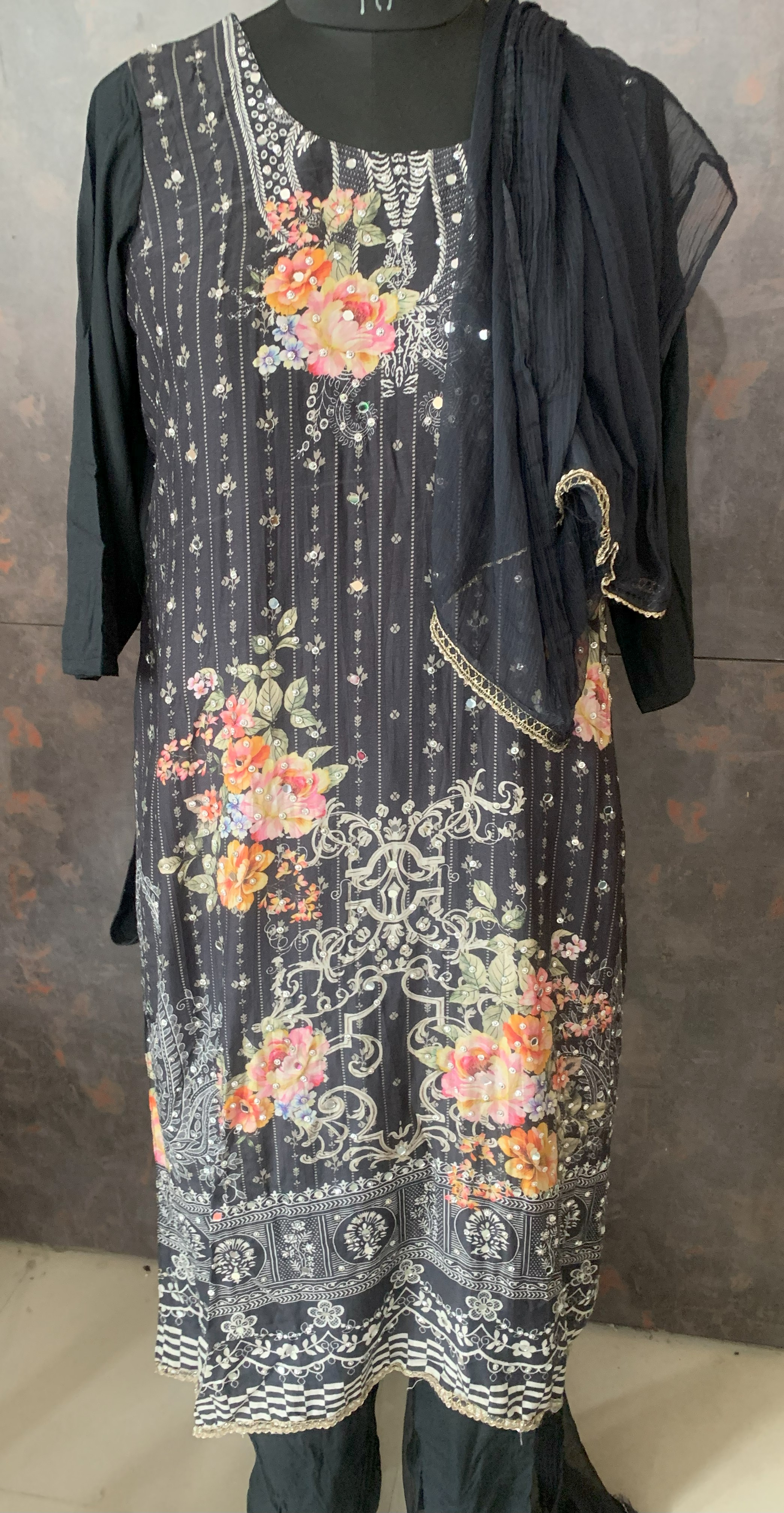 Stylish Black Floral embroider ethical Kurta Set