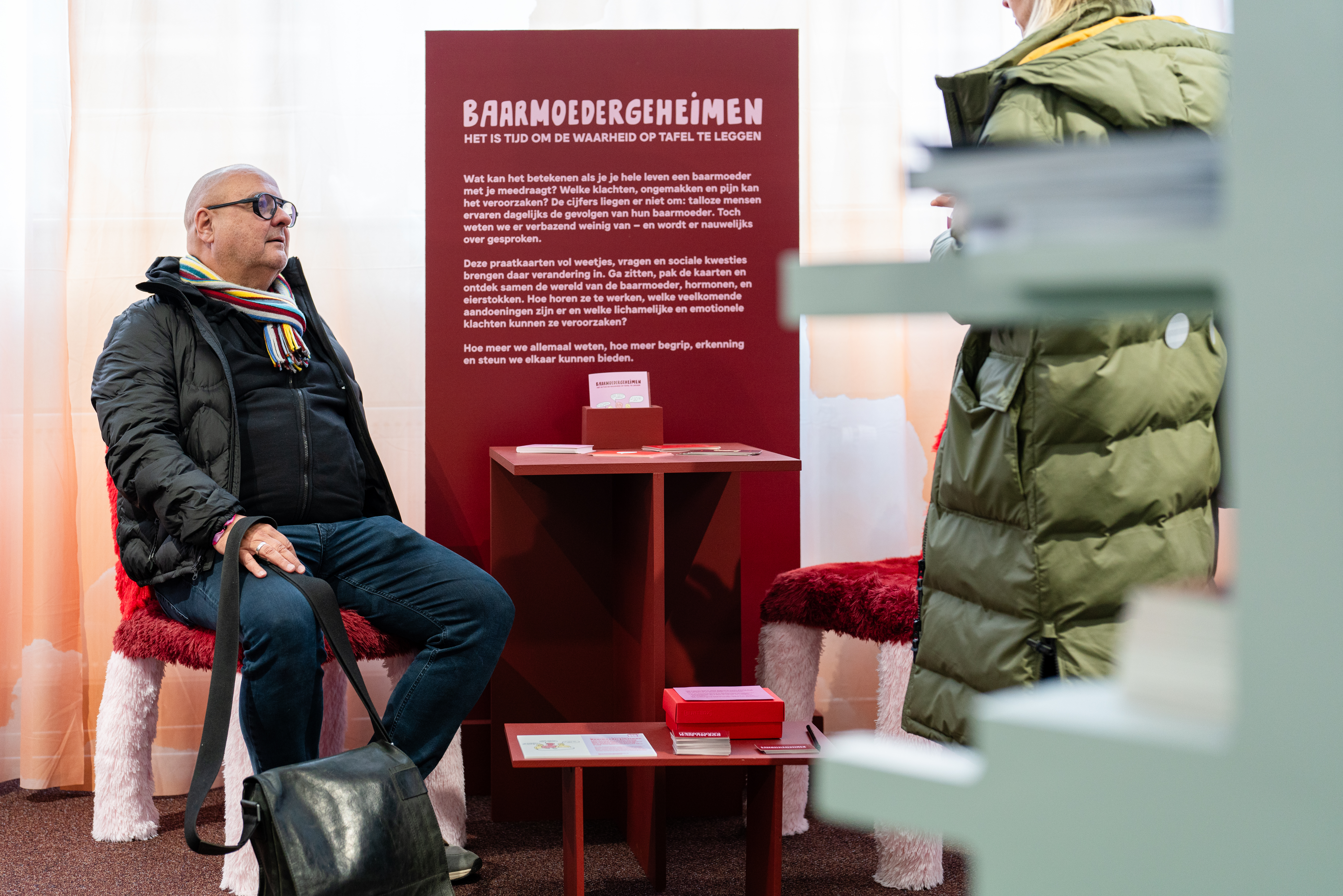 Baarmoedergeheimen Praatstoel installatie