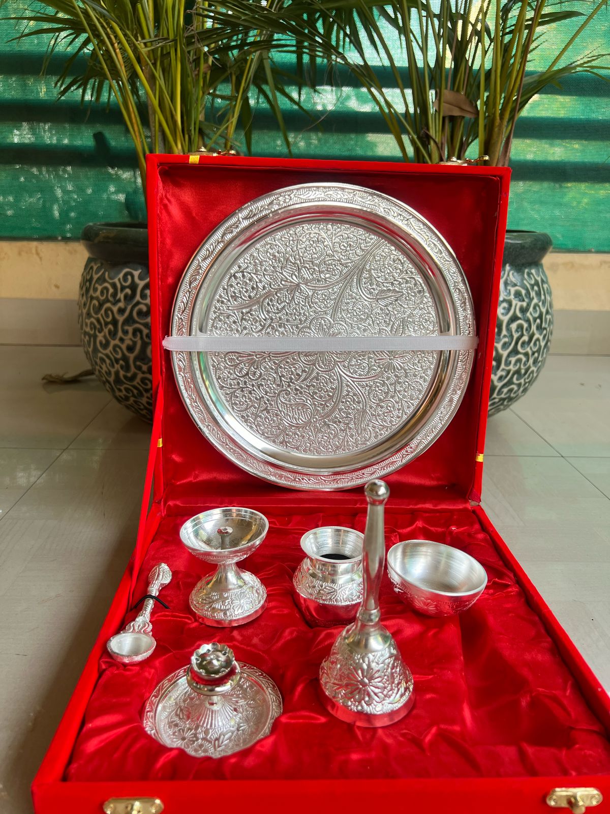 Silvery Shiny Pooja Thali Set With Toppers in Velvet Gift Box