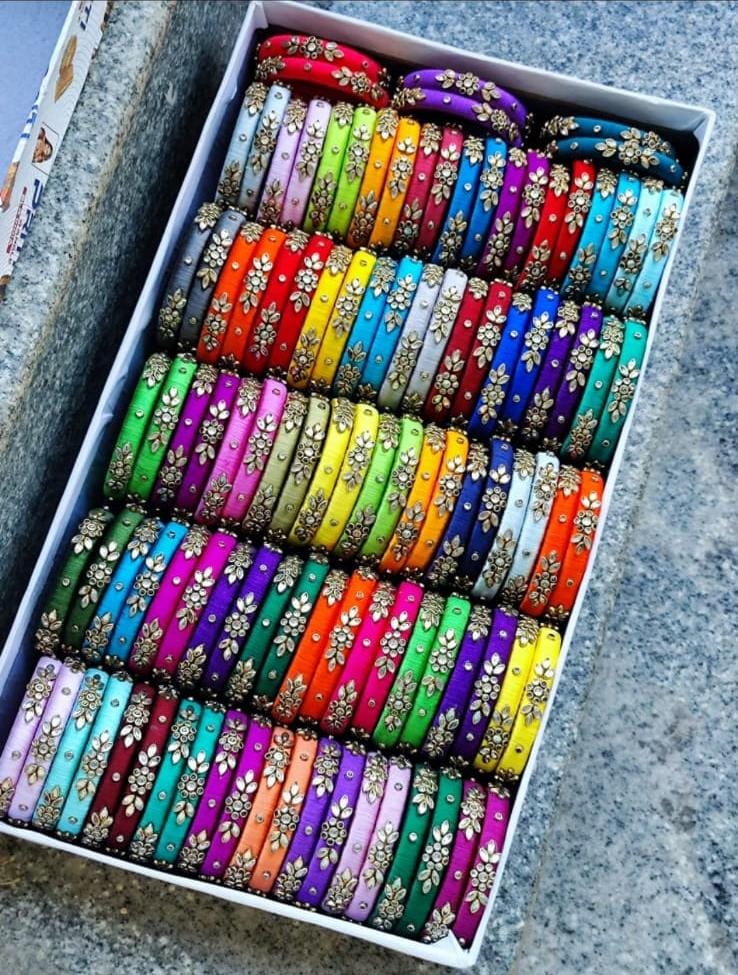 Heavy Kundan Silk Thread Bangles – Customizable Pairs