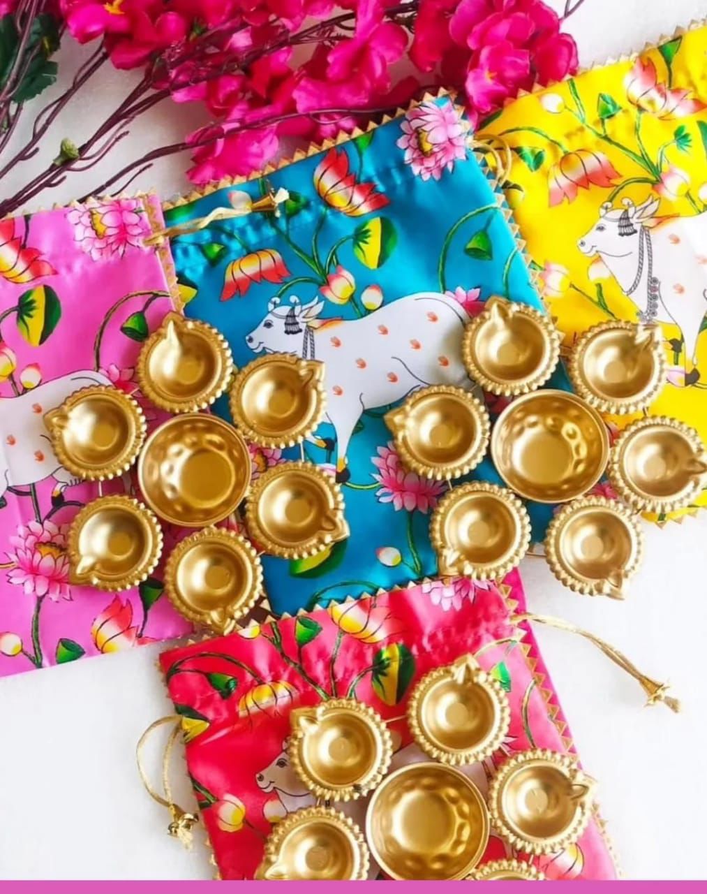 Pichwai Print Silk Digital Potli & Urli Combo