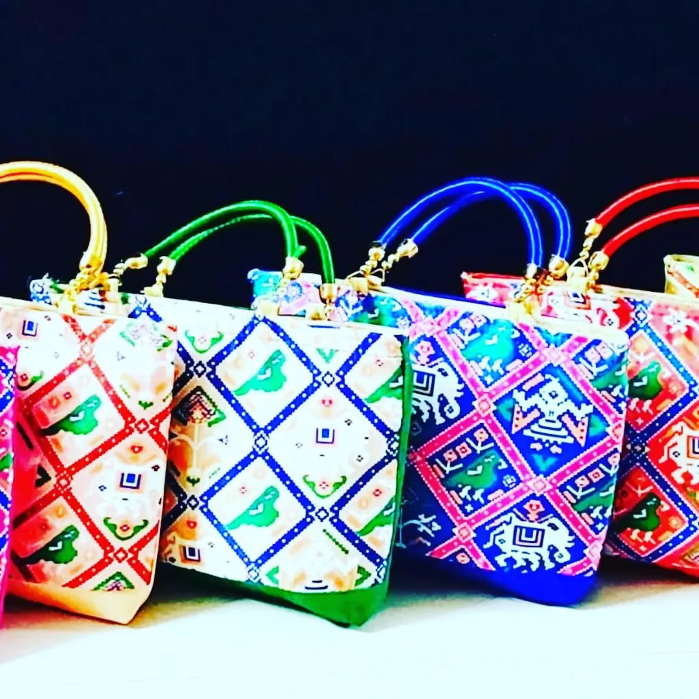 Embroidery Zip Bags with Silk Handle – 9" × 7"