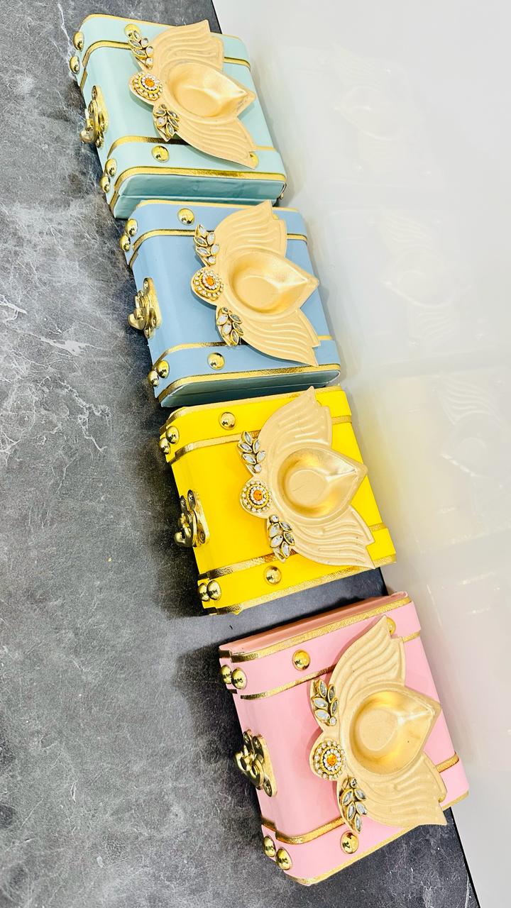 Leatherette Box (4" × 4") + Metal Diya Combo