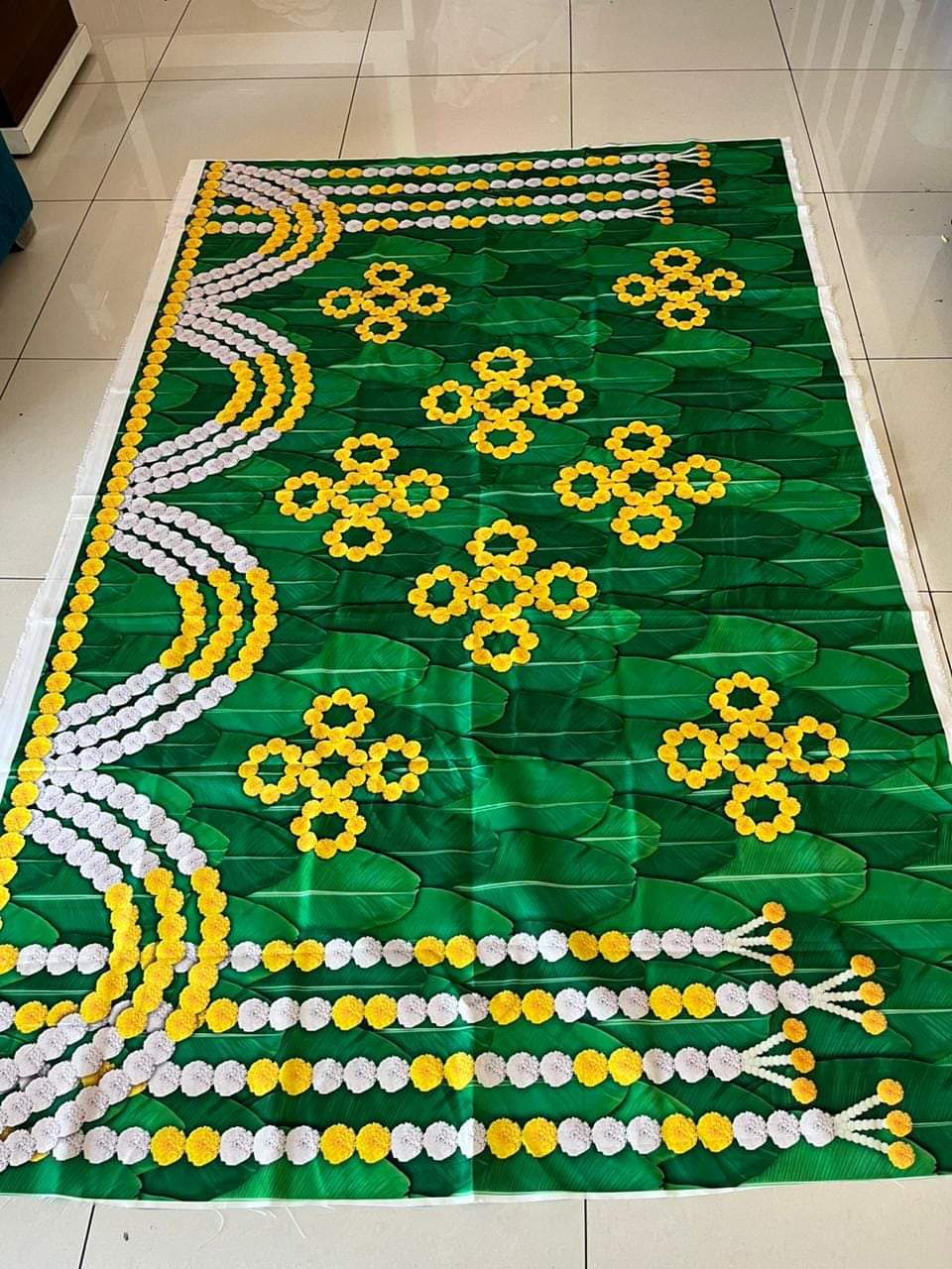 Green & Yellow Backdrop - 5 x 8 feet