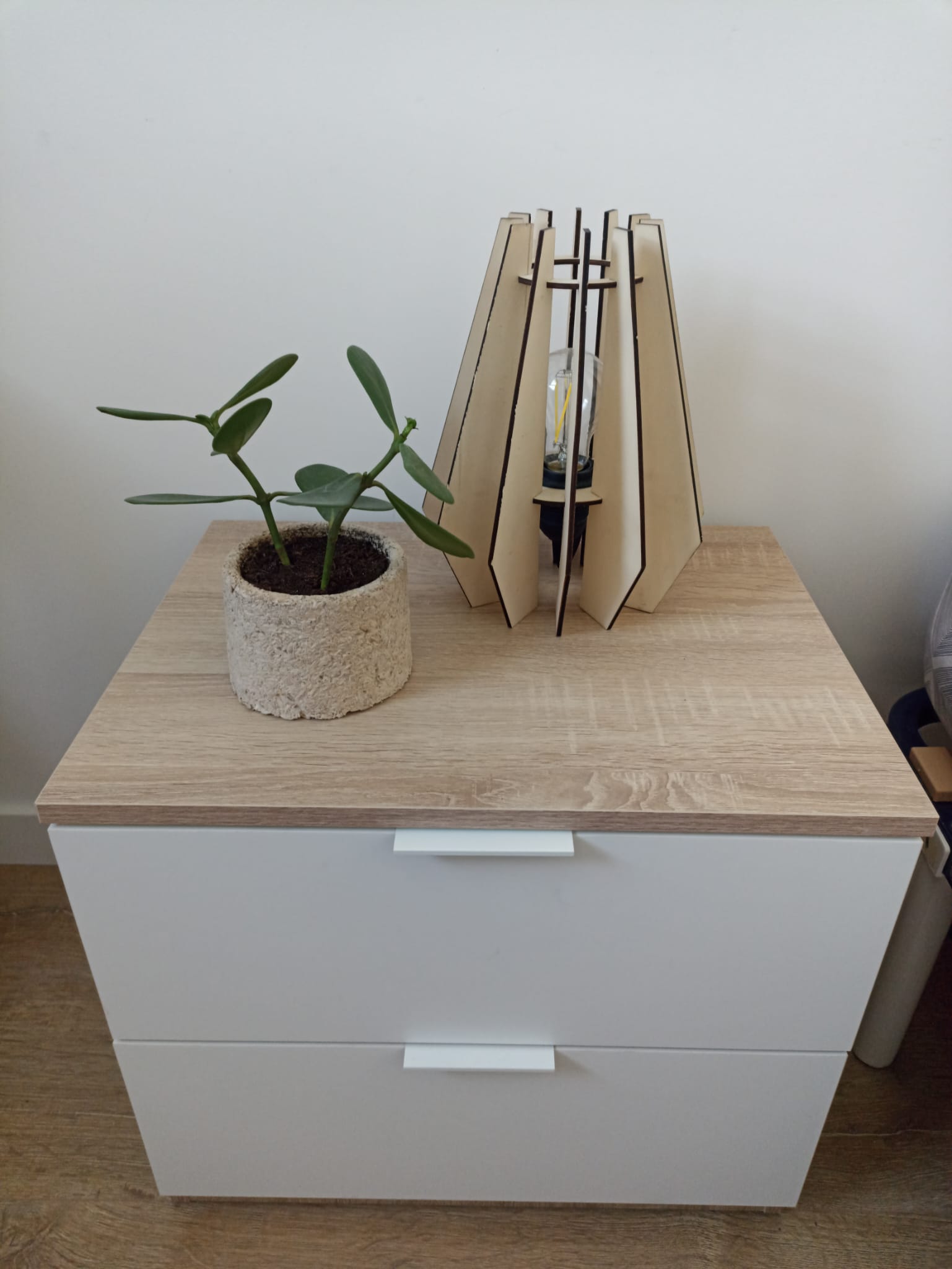 Wooden Table Lamp "Solid frame"