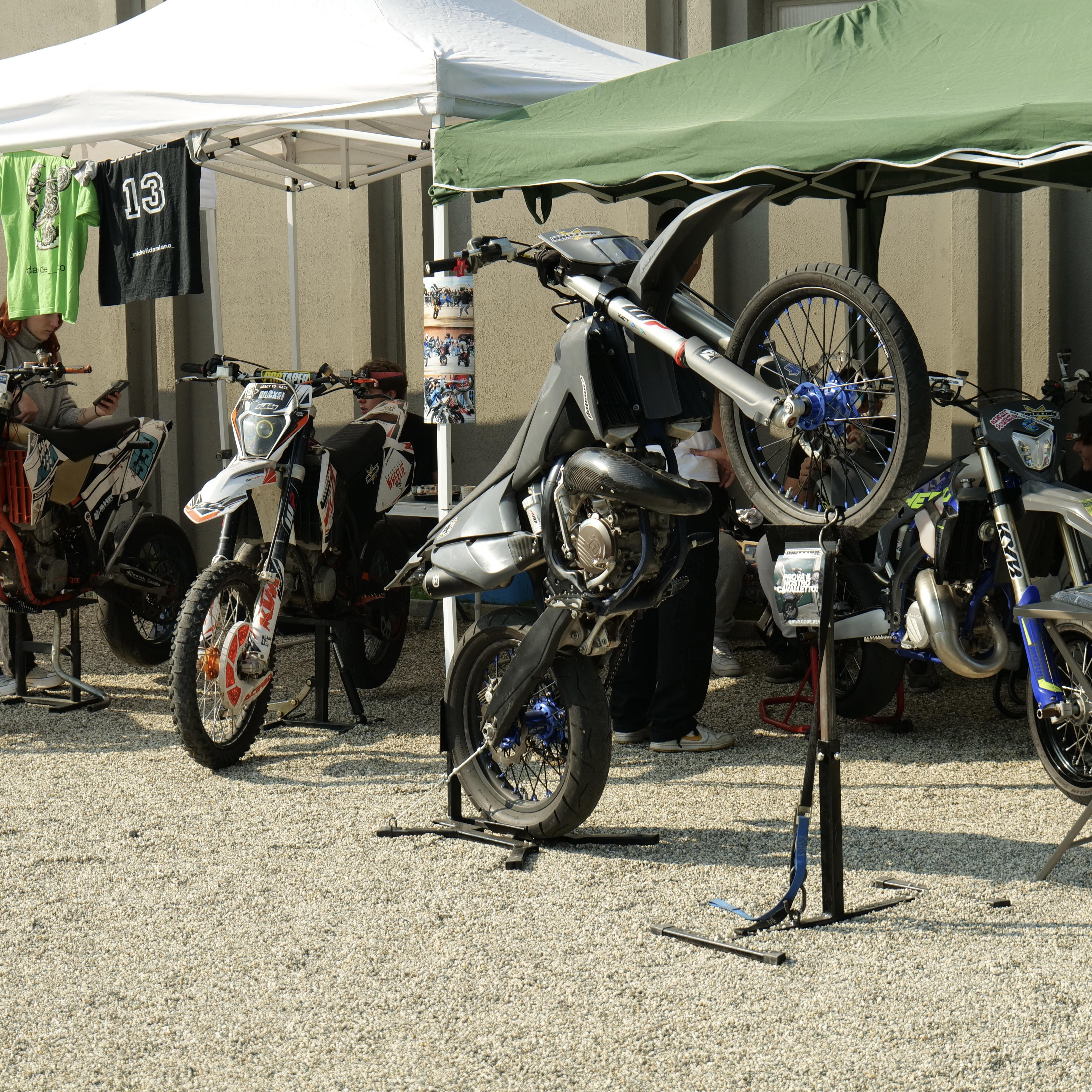 Cavalletto Wheelie Training 