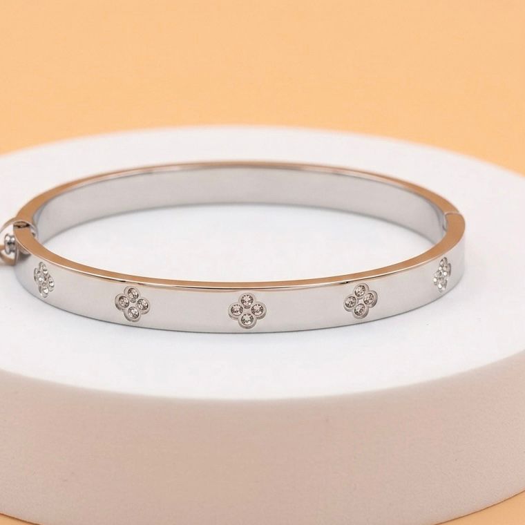 Pulsera con flores de cristal