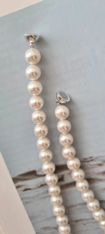 Gėlavandenių perlų vėrinys su magnetiniu užsegimu