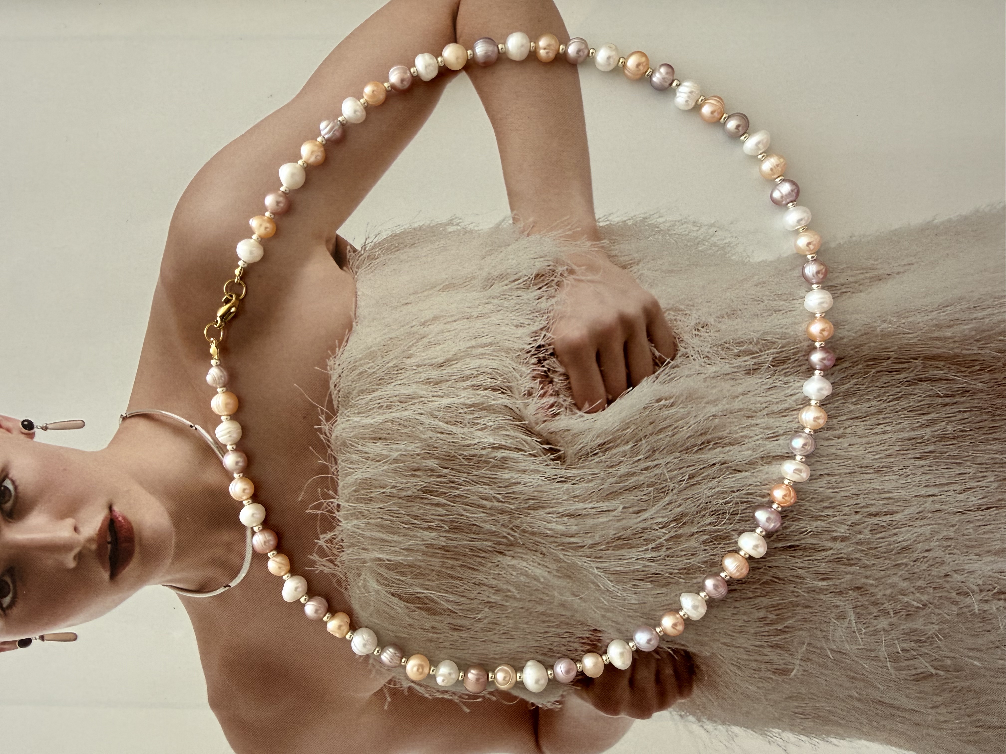 Tricolor Pearl Necklace
