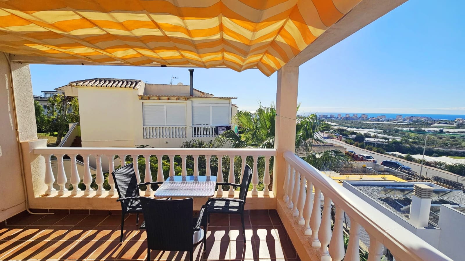 Apartamento luminoso y soleado de 2 dormitorios en Torrox-Park (Brisamar)