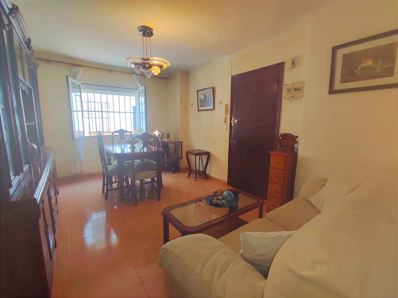 Apartamento céntrico de 3 dormitorios Nerja