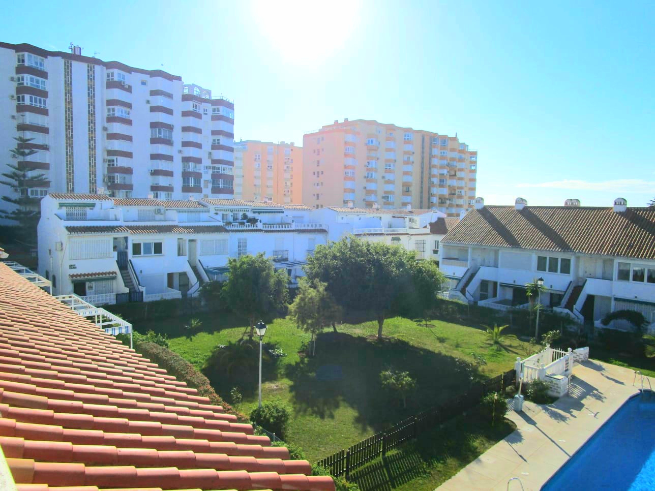 Vivienda luminosa tipo Dúplex con orientación sur Torrox-Costa
