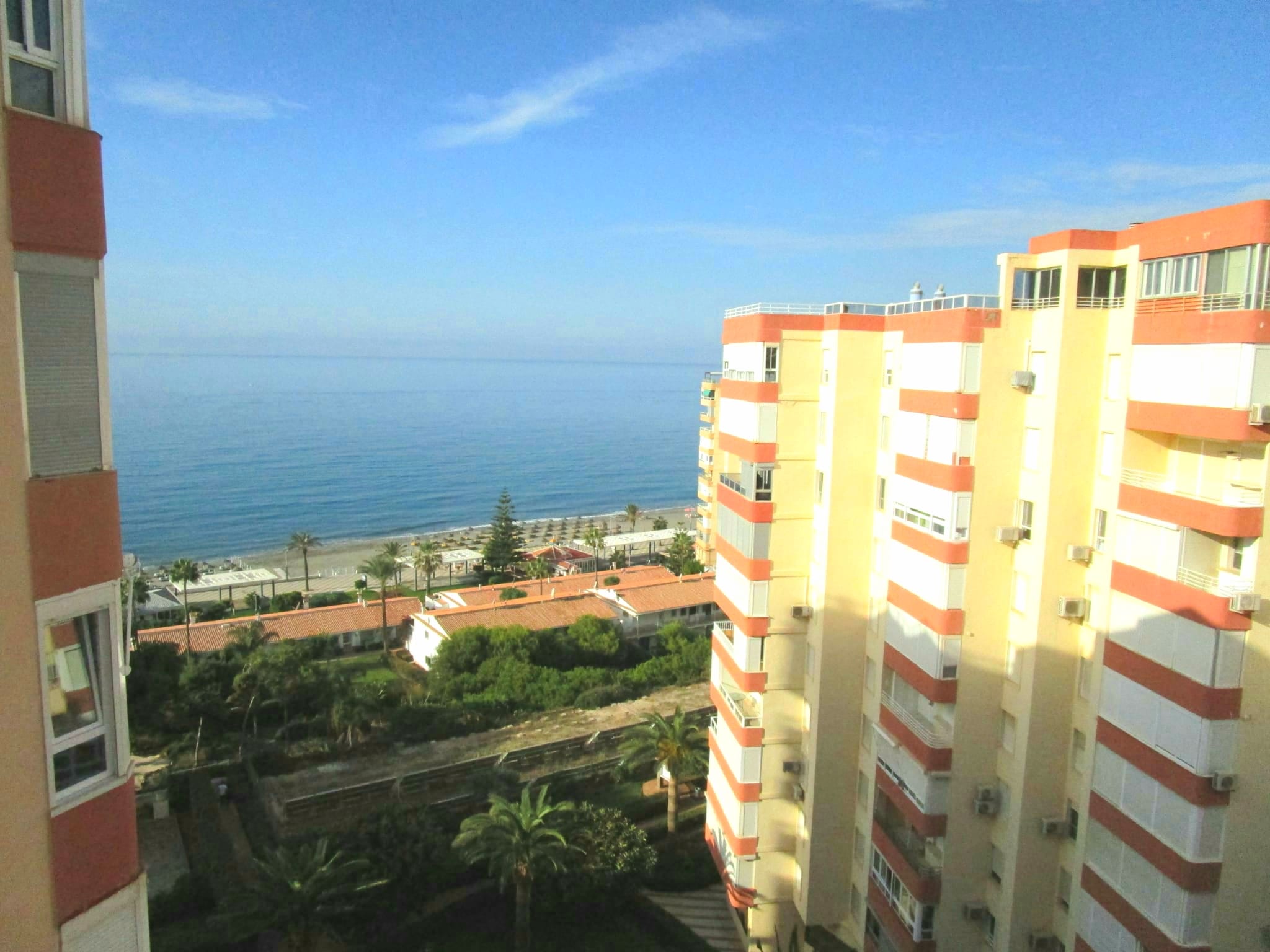 Estudio en segunda línea con vistas  impresionantes