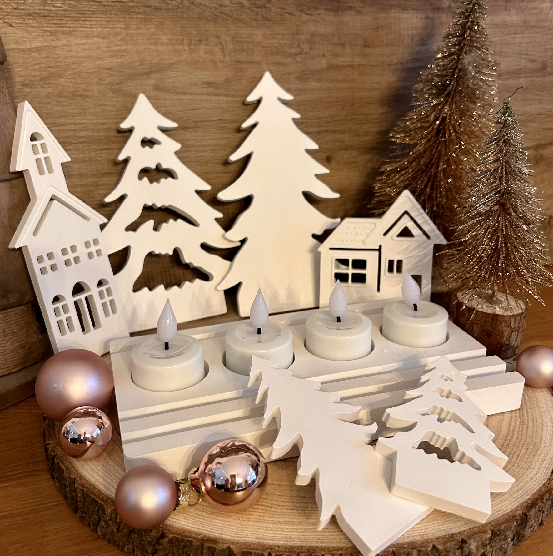 Dekorative Winterlandschaft & Teelichthalter 4er