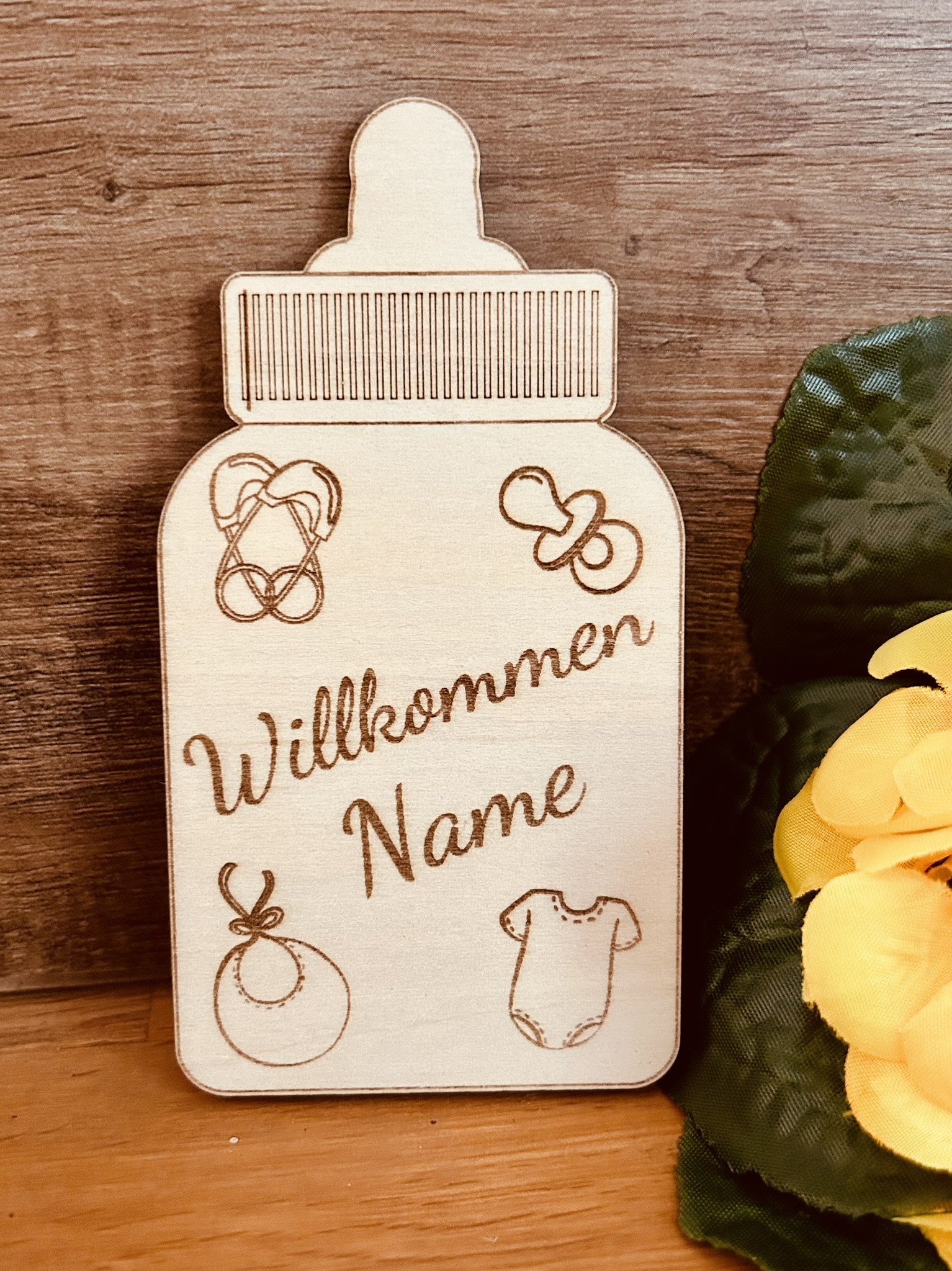 Personalisierbare Geschenkkarten-Verpackung aus Holz