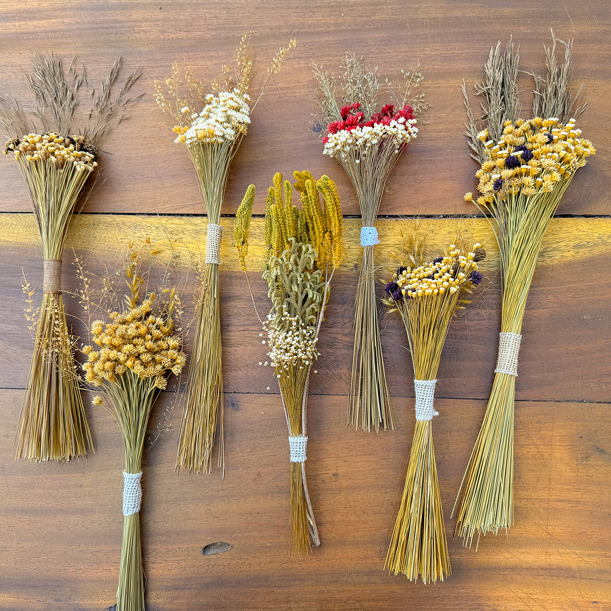 Kit com 10 Buquês Rústicos Mistos