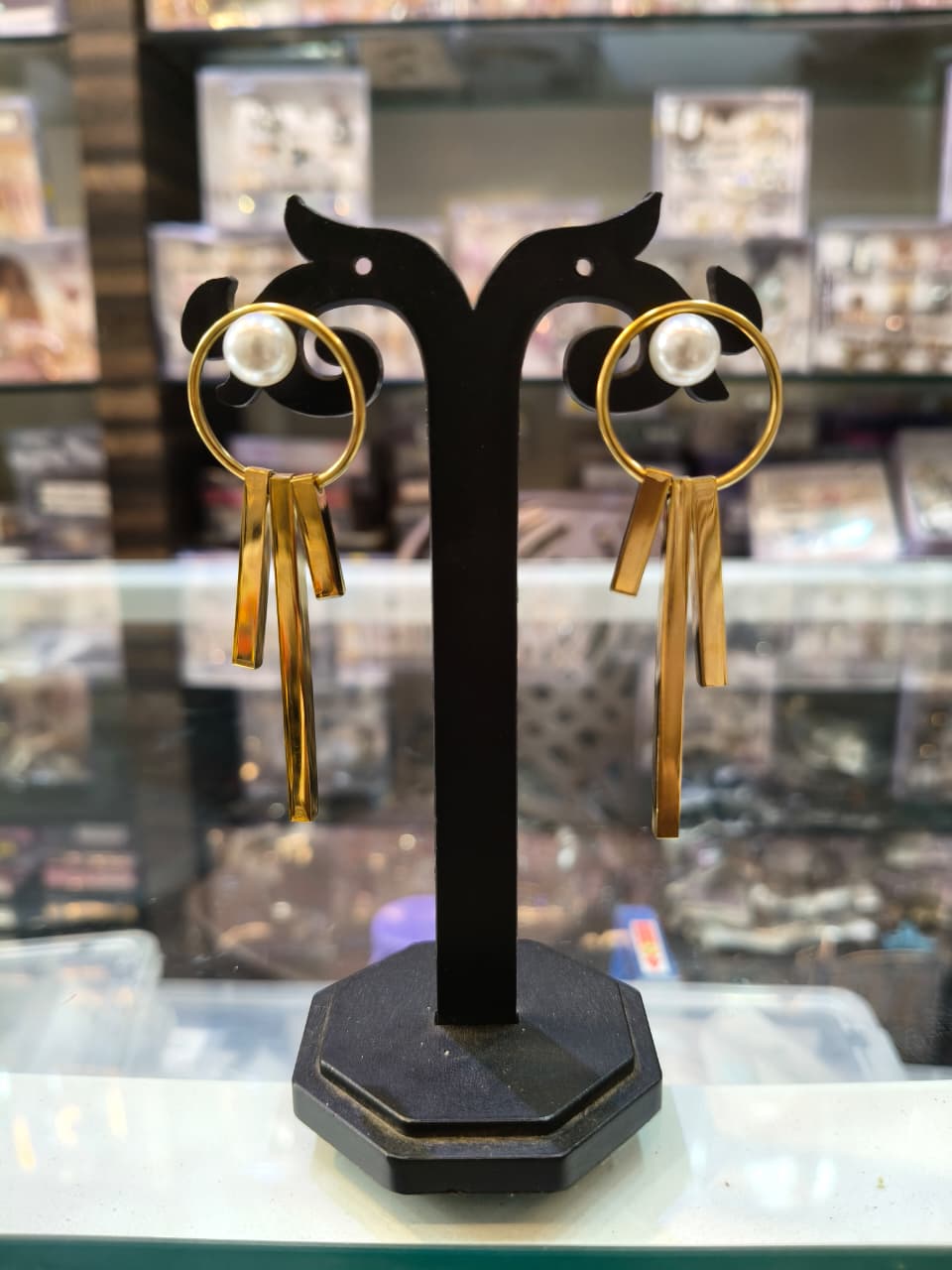 Elegant Gold Drop Earrings