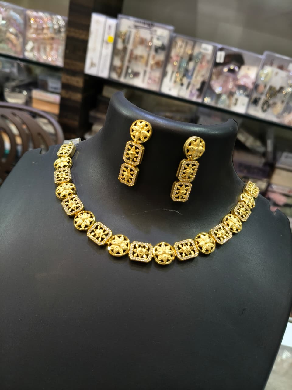 Elegant Gold Plated Jewelry Set