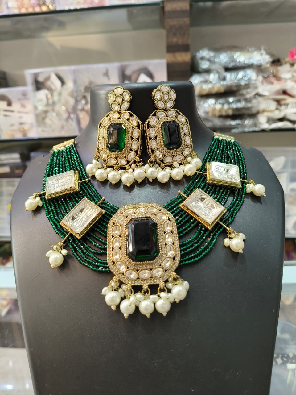 Elegant Green Beaded Jewelry Set
