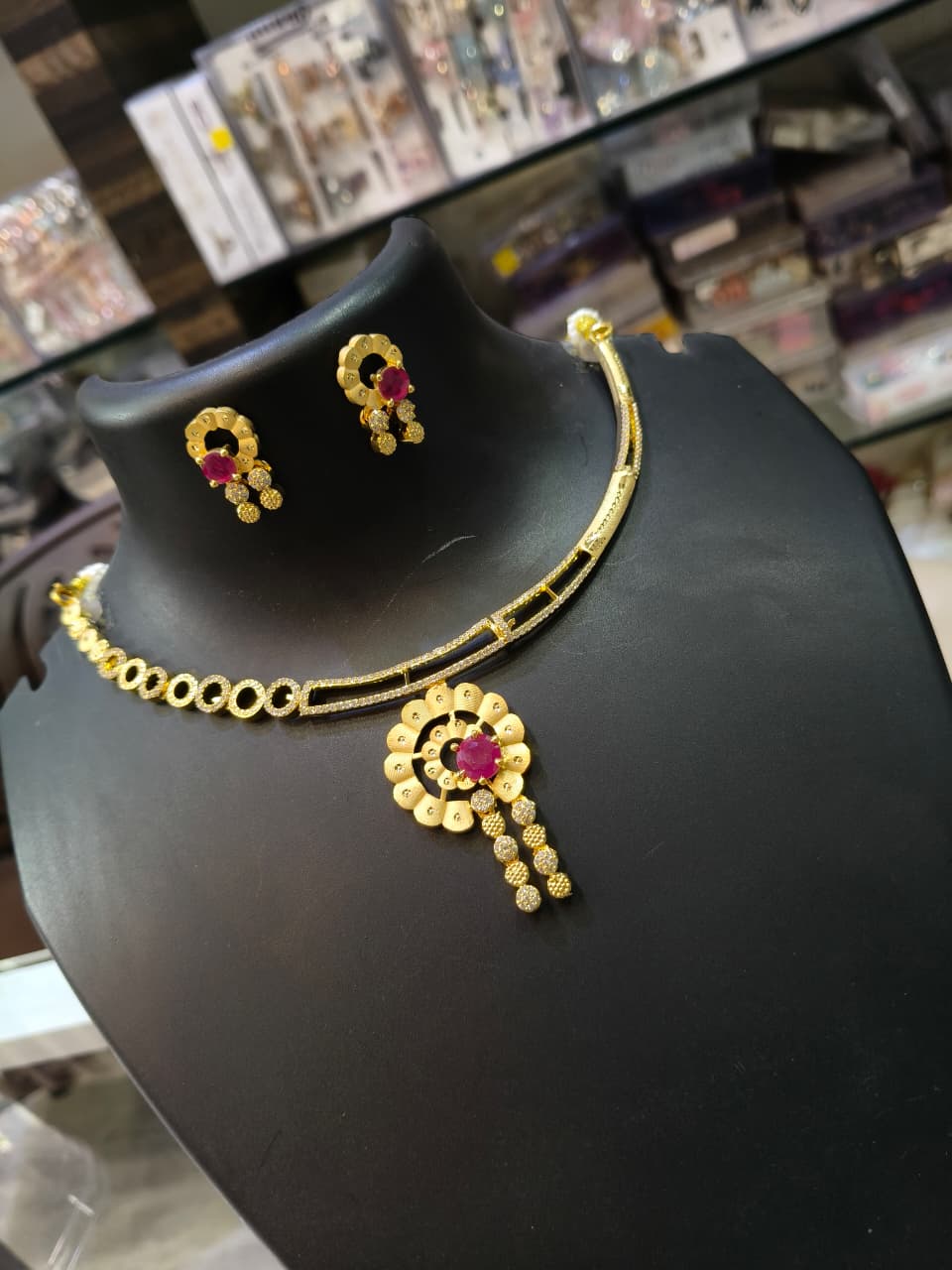 Elegant Gold-Plated Jewelry Set
