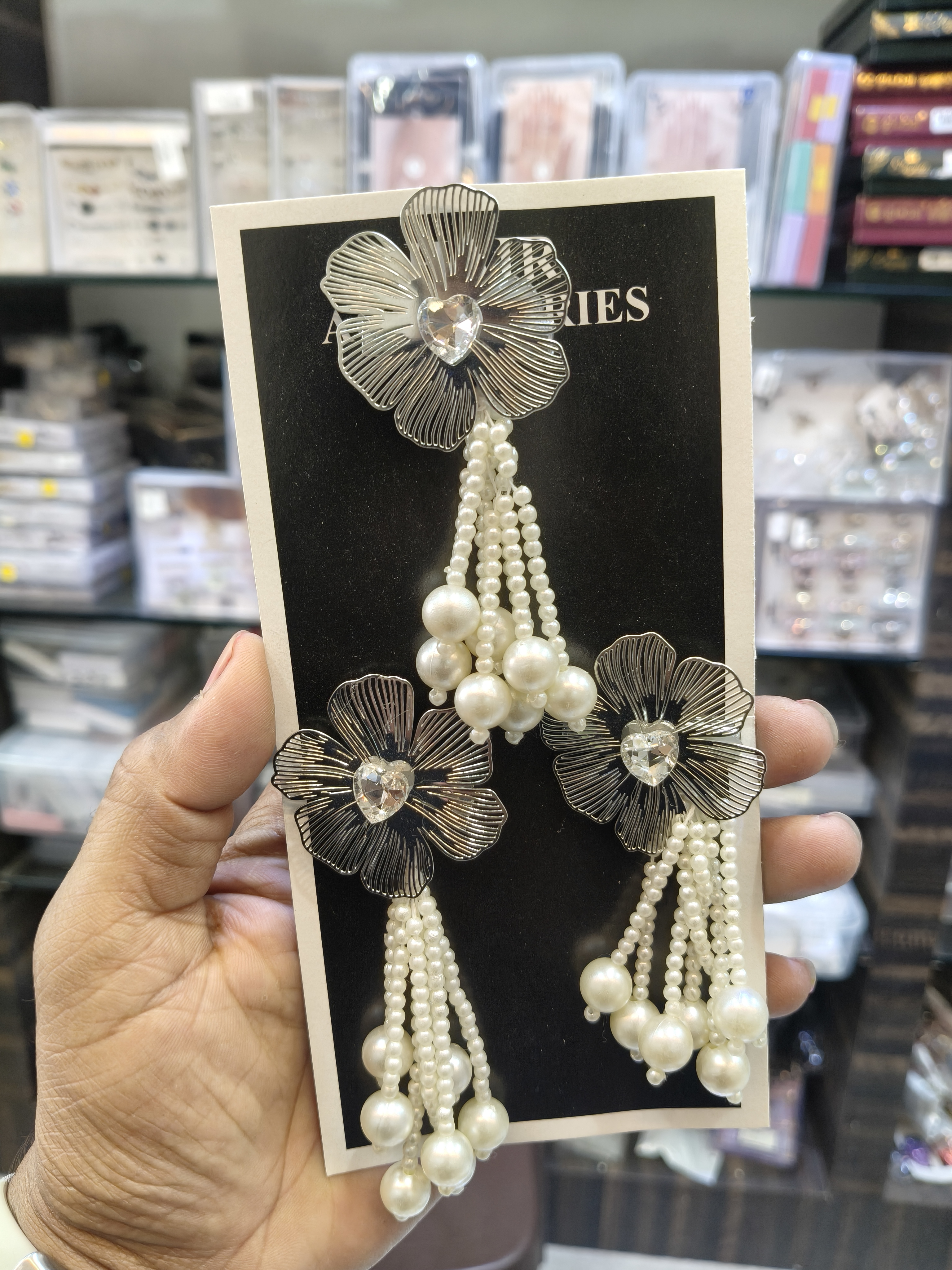 HAIR ACCESSORIES 