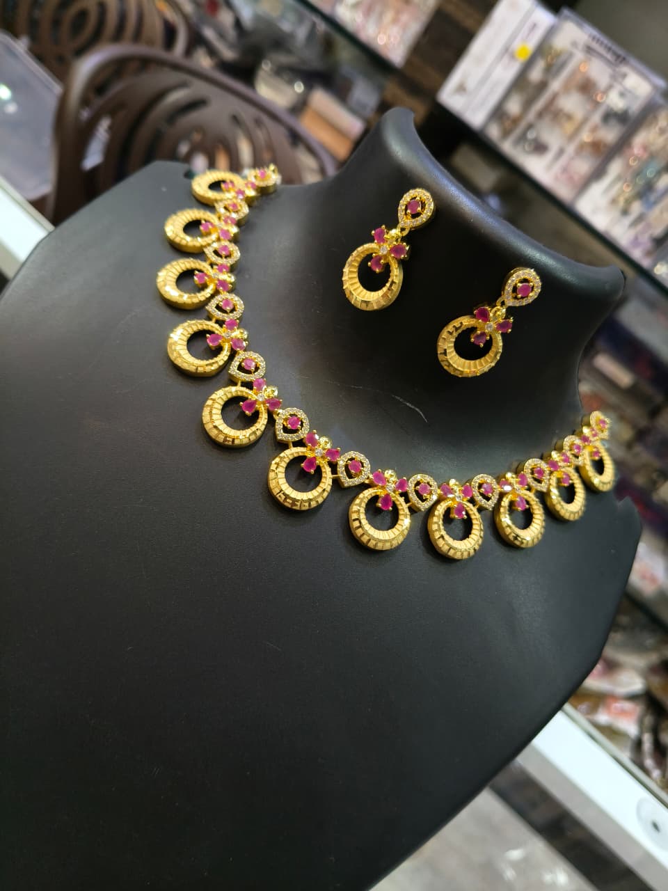 Gold-plated necklace and earrings set