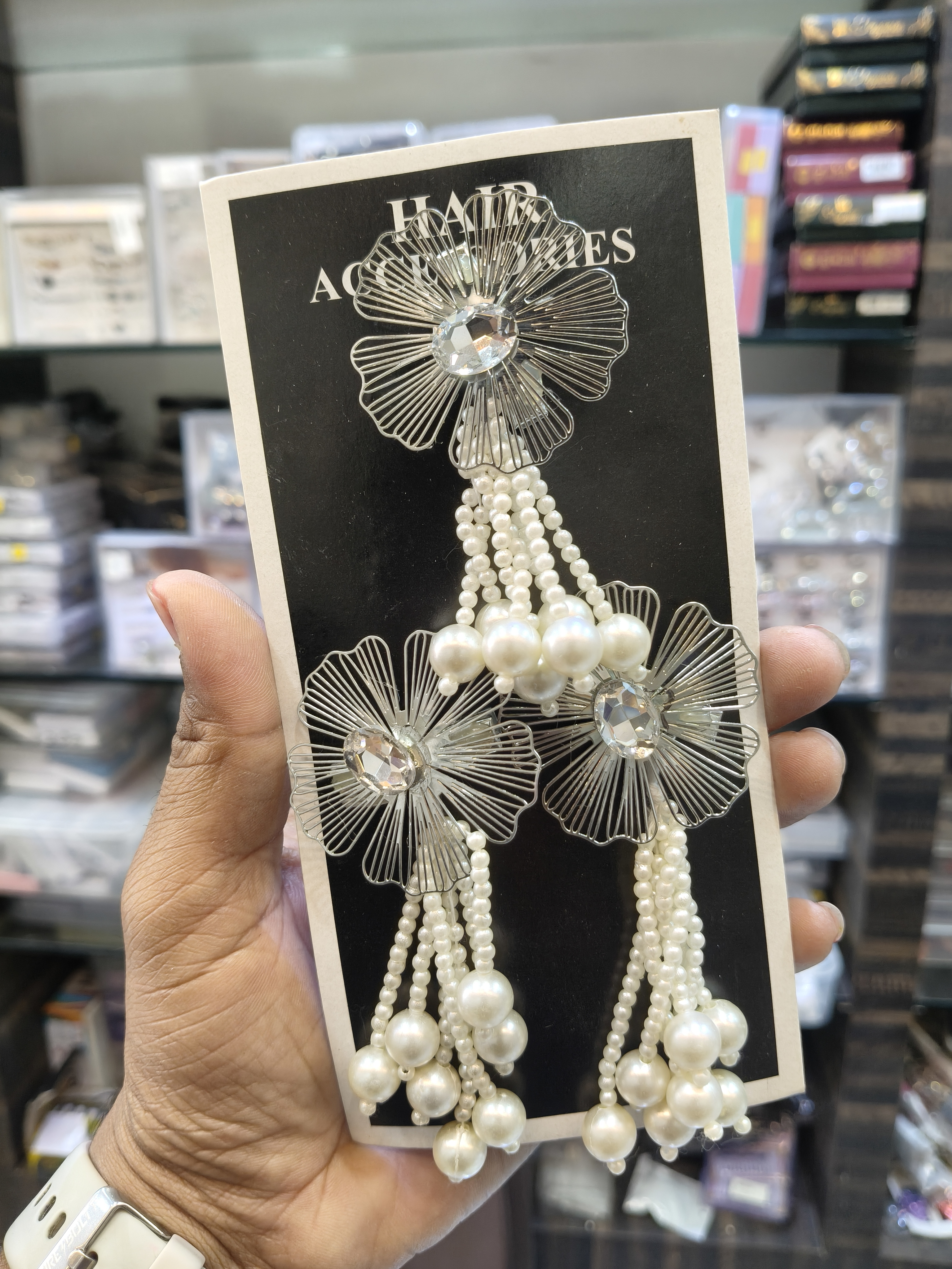 HAIR ACCESSORIES 