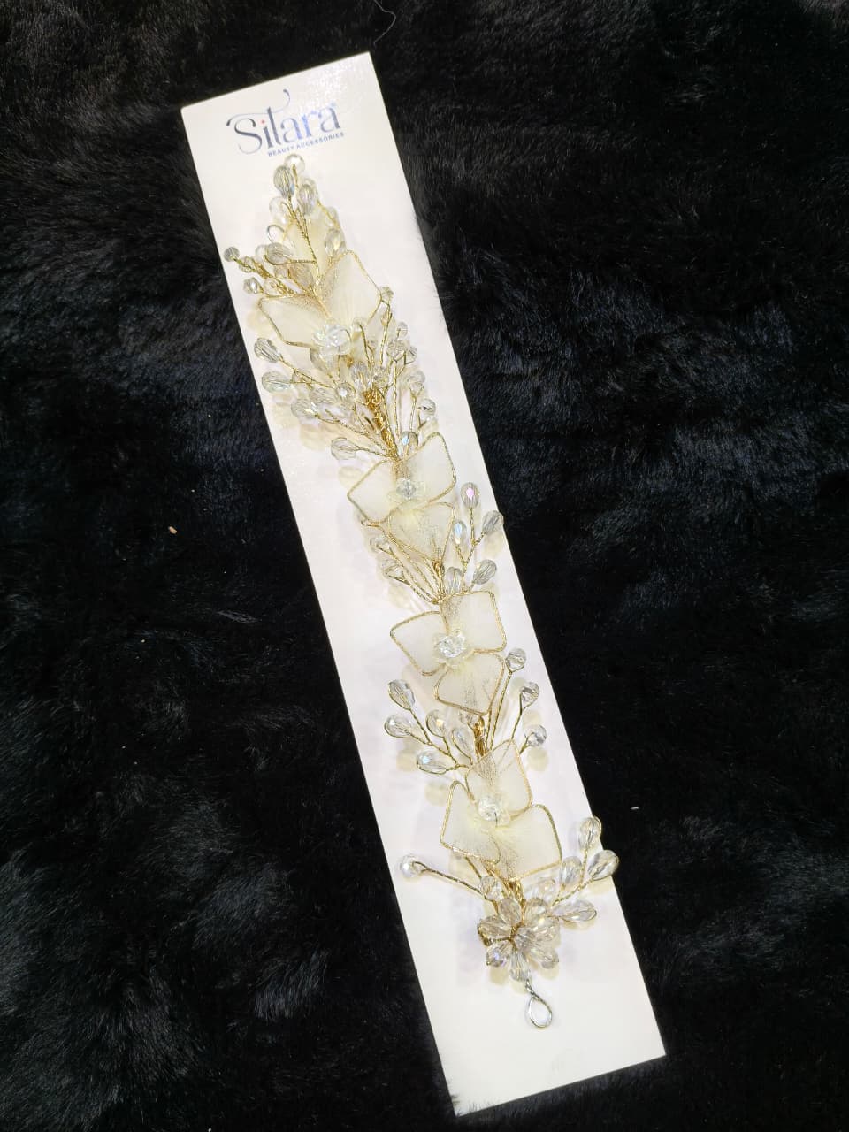 Elegant Floral Hair Accessory