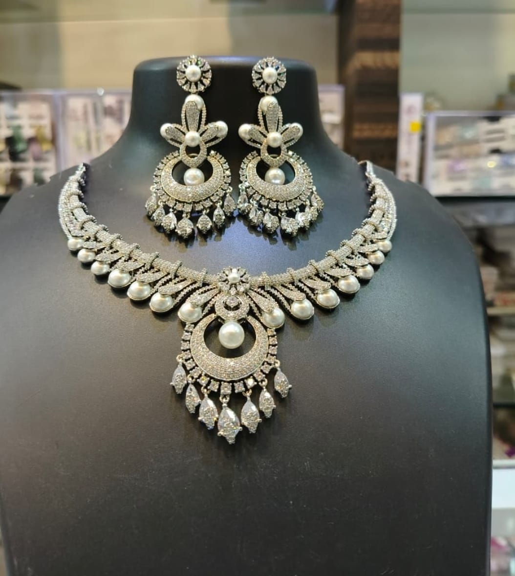 Elegant Silver Plated Necklace Set