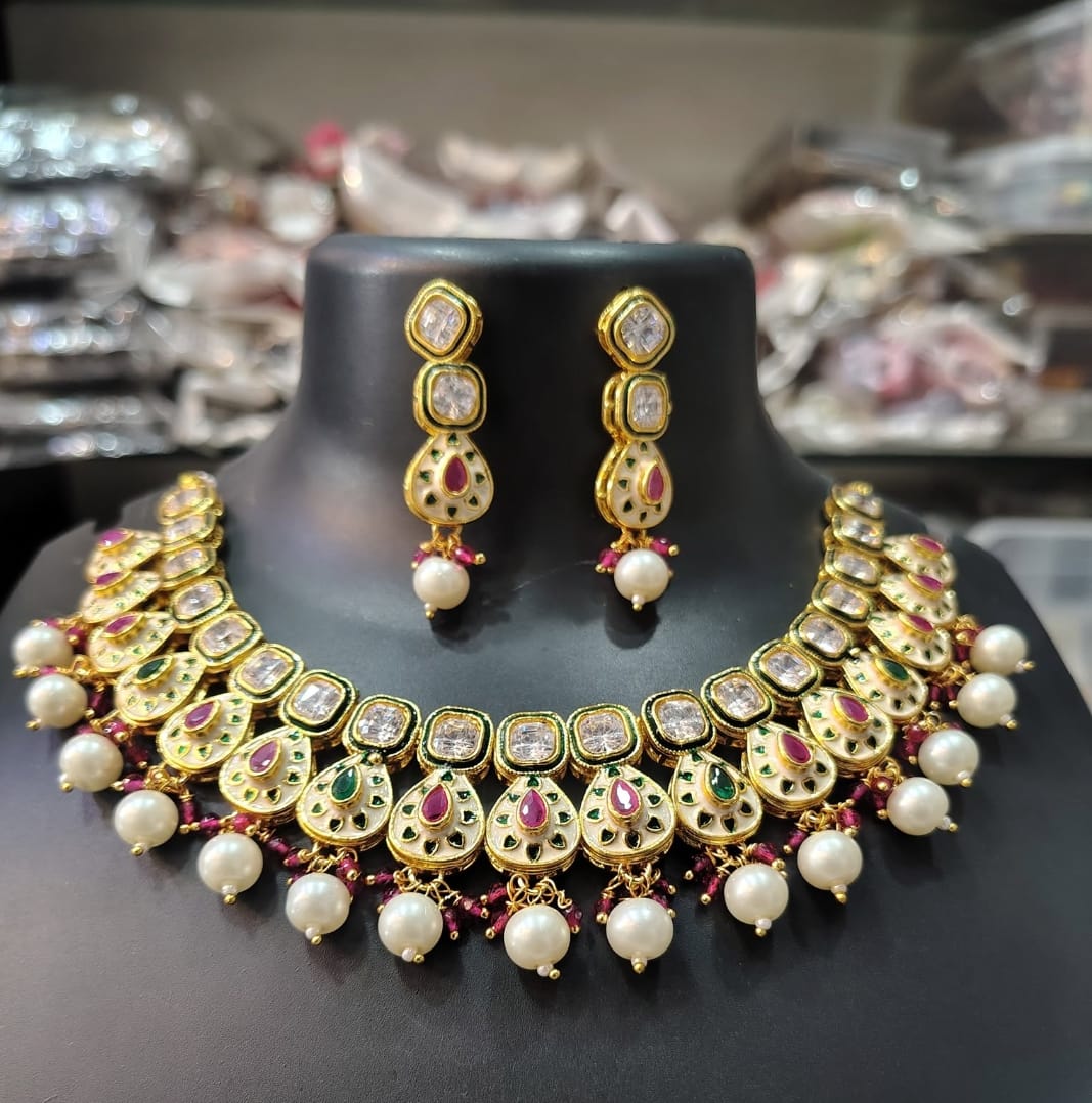 Kundan Pearl Choker Set