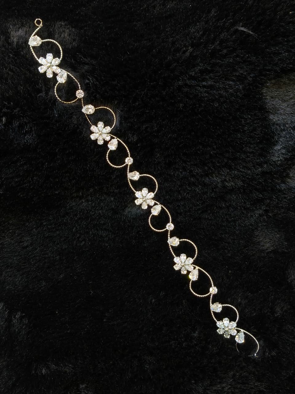 Floral Diamond Studded Hair Accessary