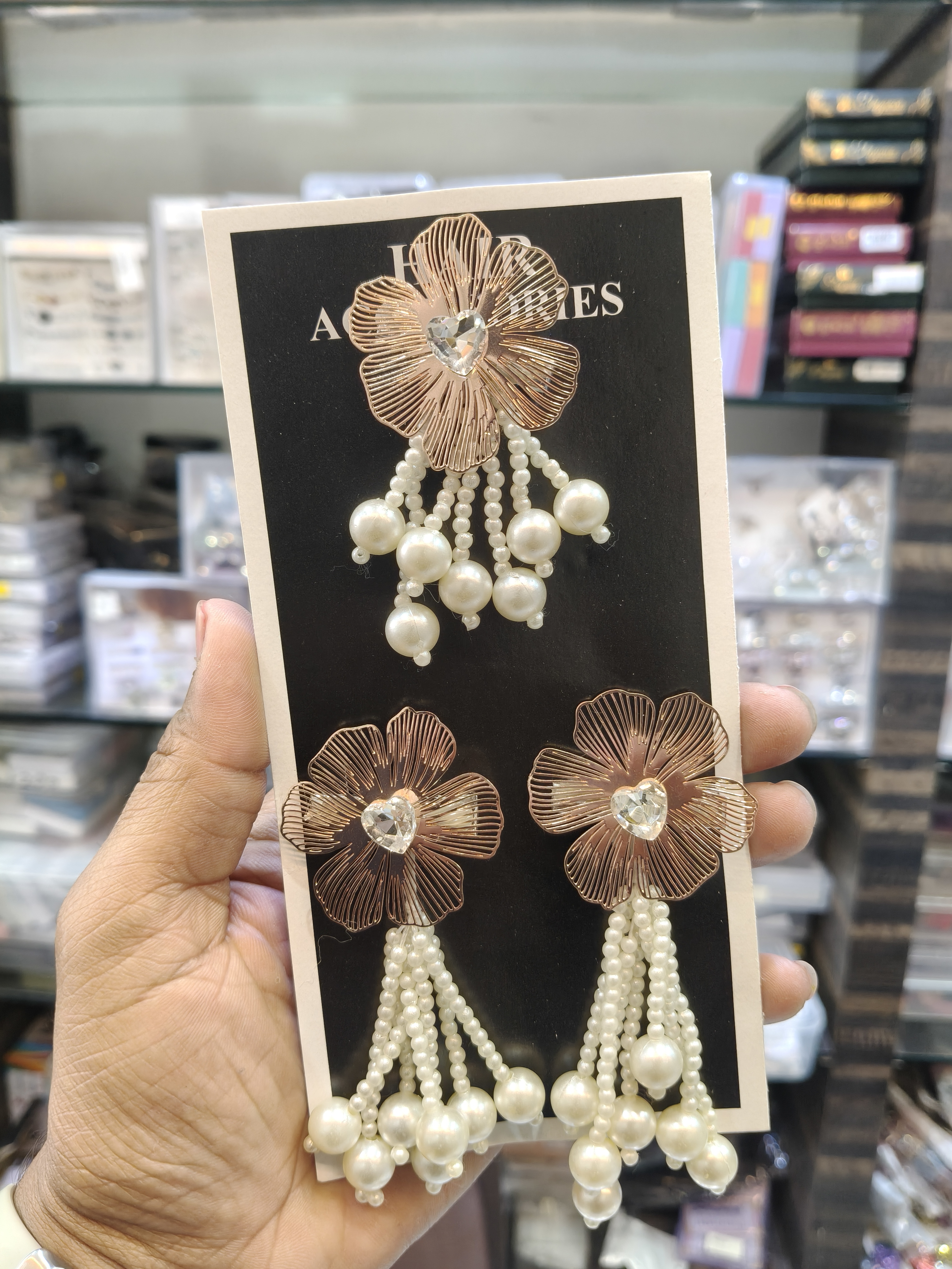 HAIR ACCESSORIES 