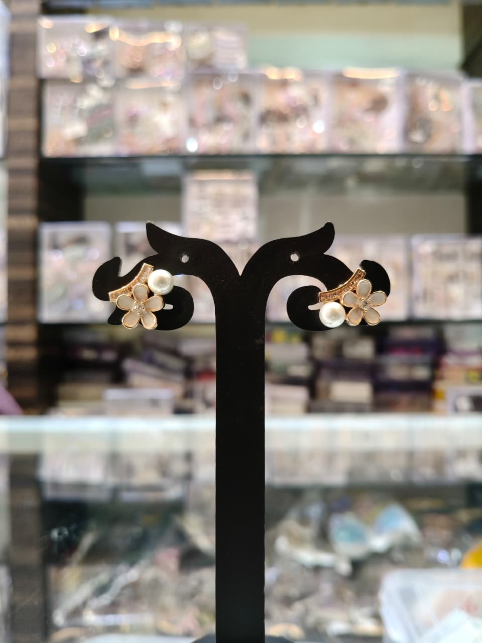 Floral Pearl Earrings