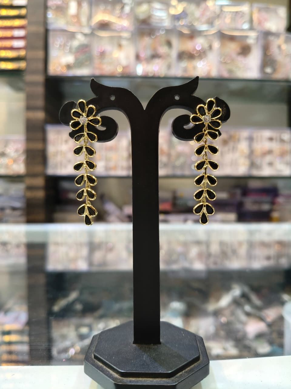 Elegant Leaf Drop Earrings