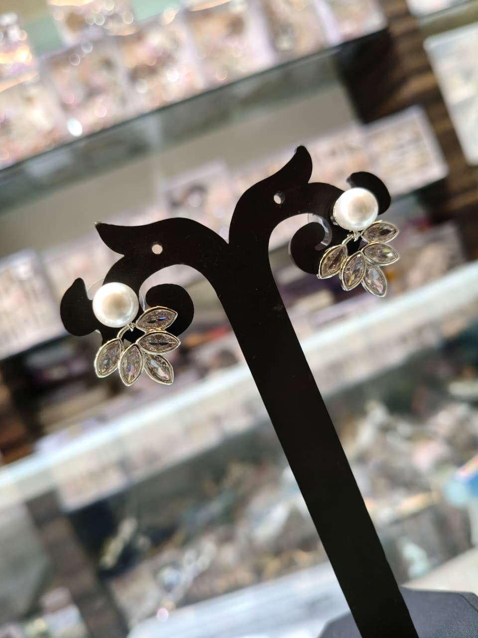 Pearl Leaf Crystal Earrings