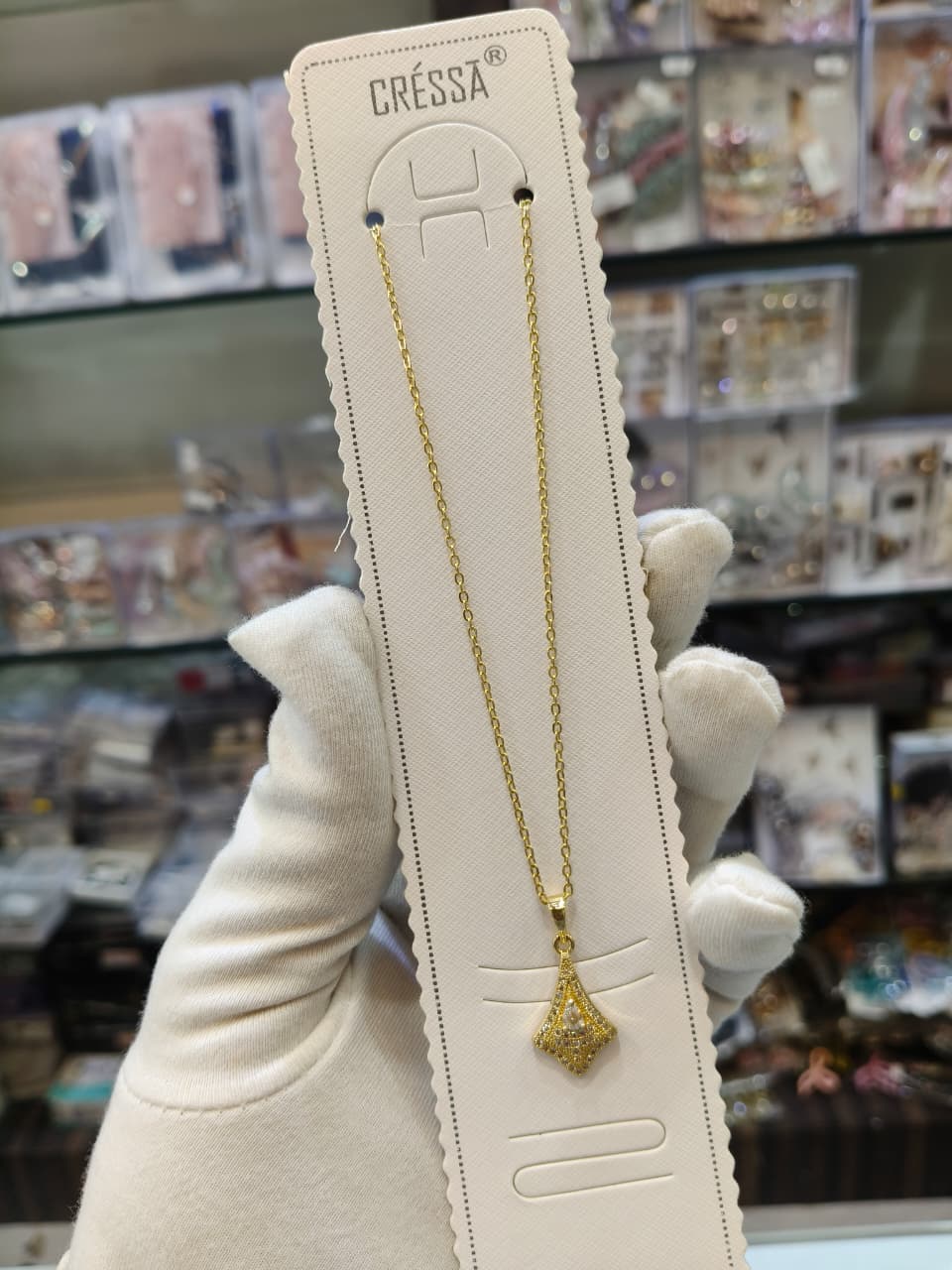 Elegant Gold-Tone Pendant Chain