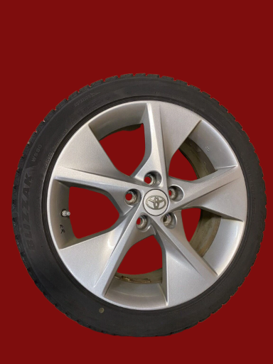 Toyota Camry tires and rims