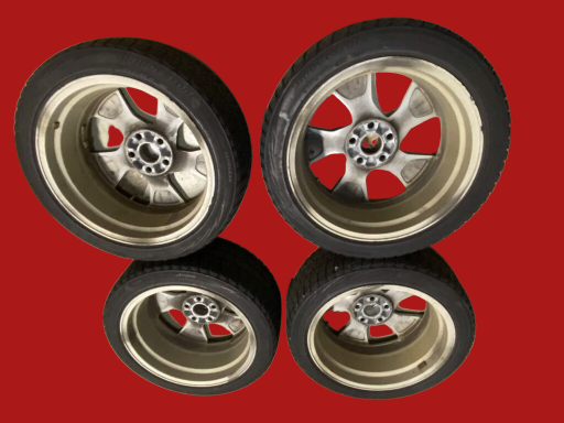 Toyota Camry tires and rims