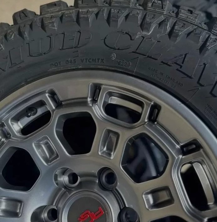 Toyota Tacoma oem wheels And Tires Toyota Tacoma rims with tires