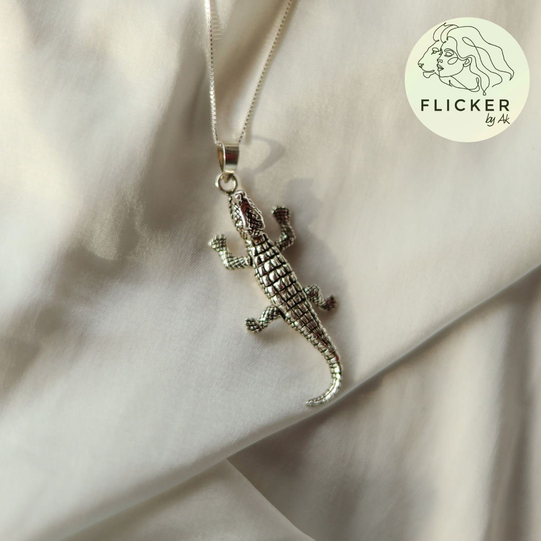 Aligator Pendant 