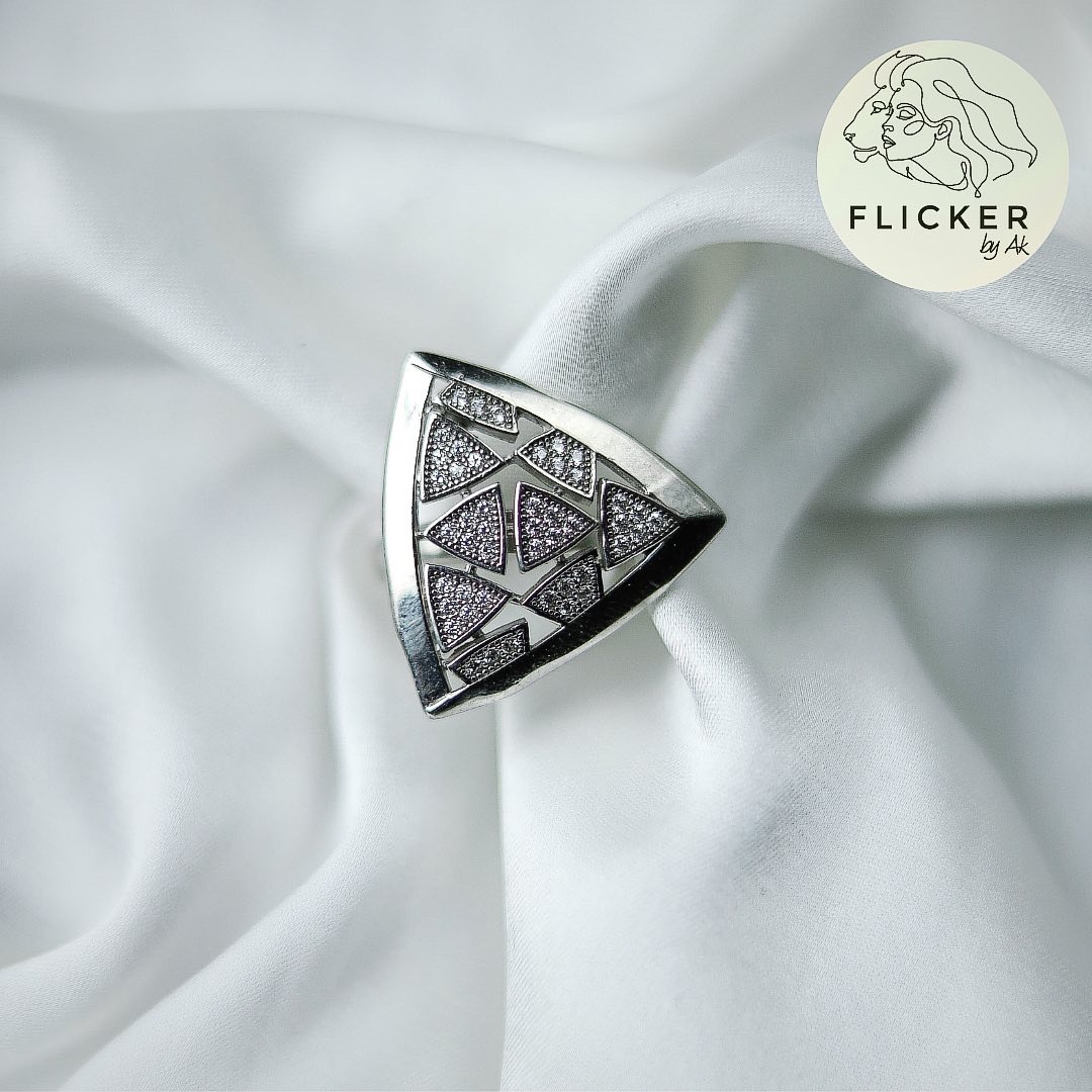 Cocktail Ring (Triangular)