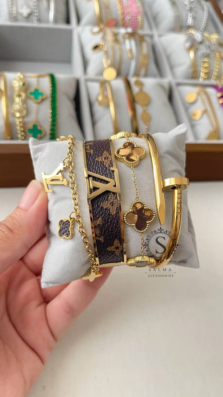 lv bracelets set