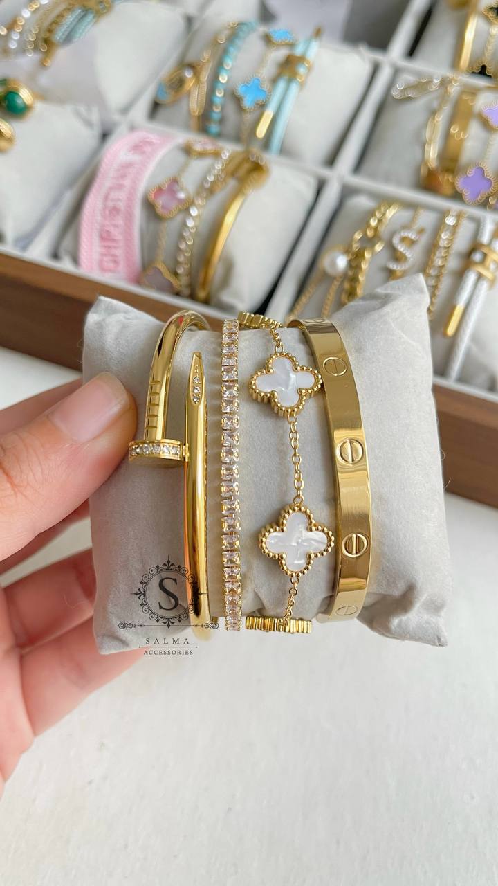 basic bracelets set